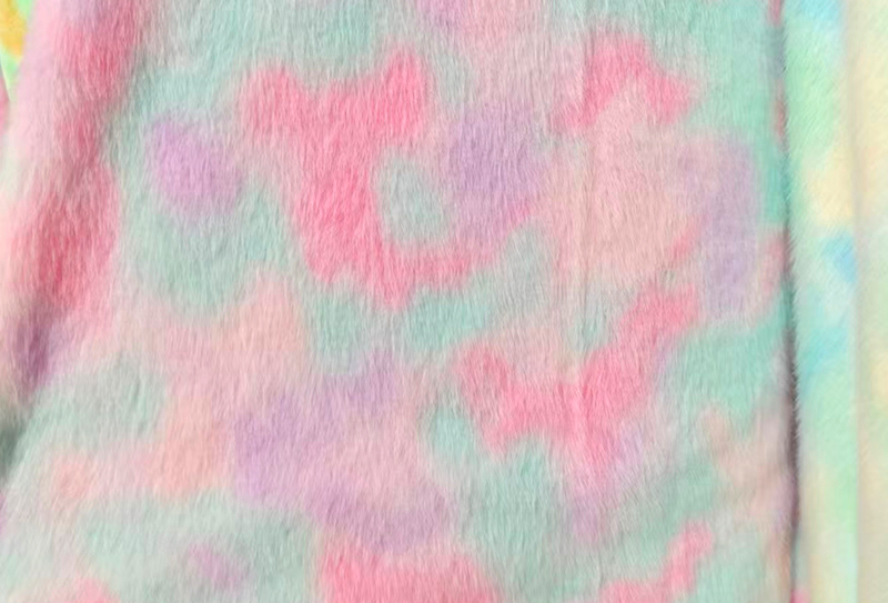 500GSM európai nyérc mintás szivárvány színű faux nerc szövet 500GSM európai nyérc mintás szivárvány színű faux nerc szövet